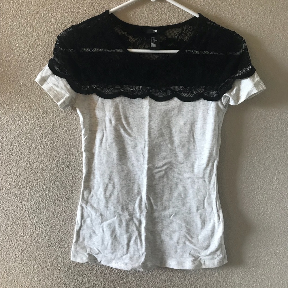 HM tee